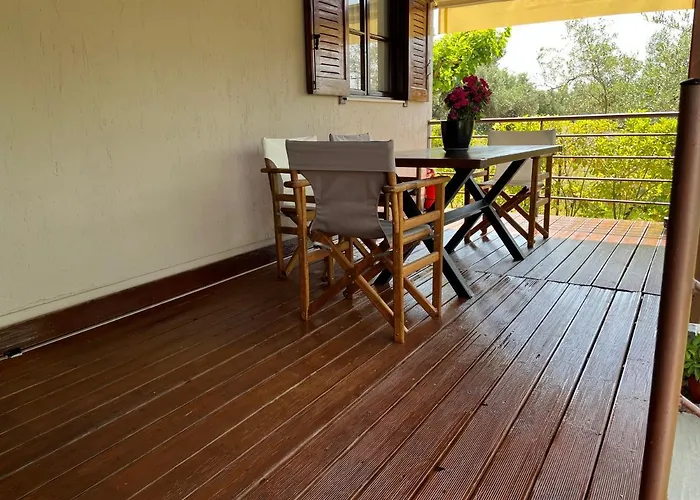 Les Olives Woodhouse Drosia (Central Greece)